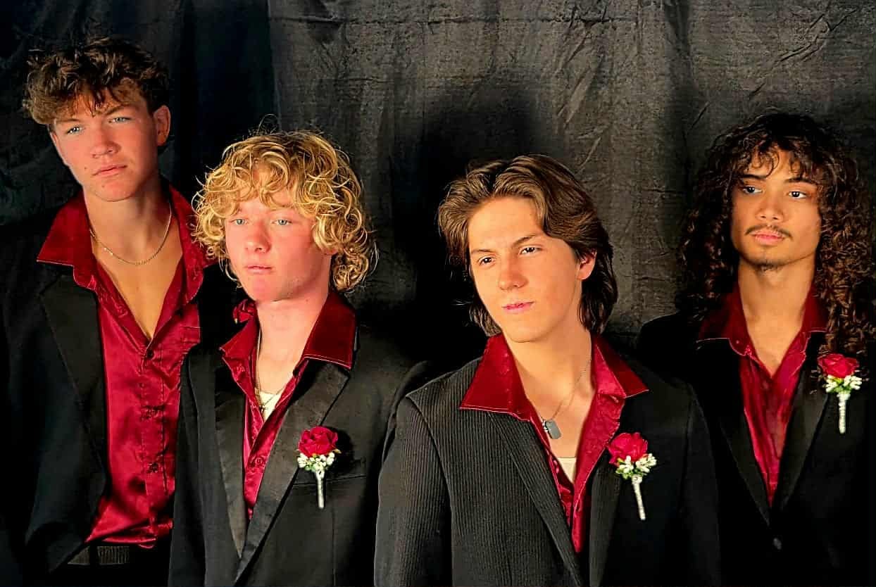 Garrett James and the Wanderers - Gallery Image 1