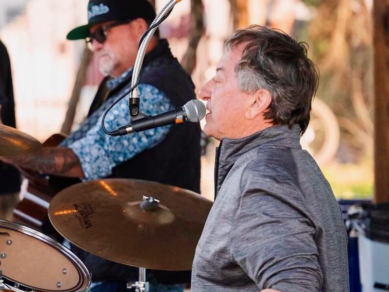 Gen Jones (Talent: Gen Jones)