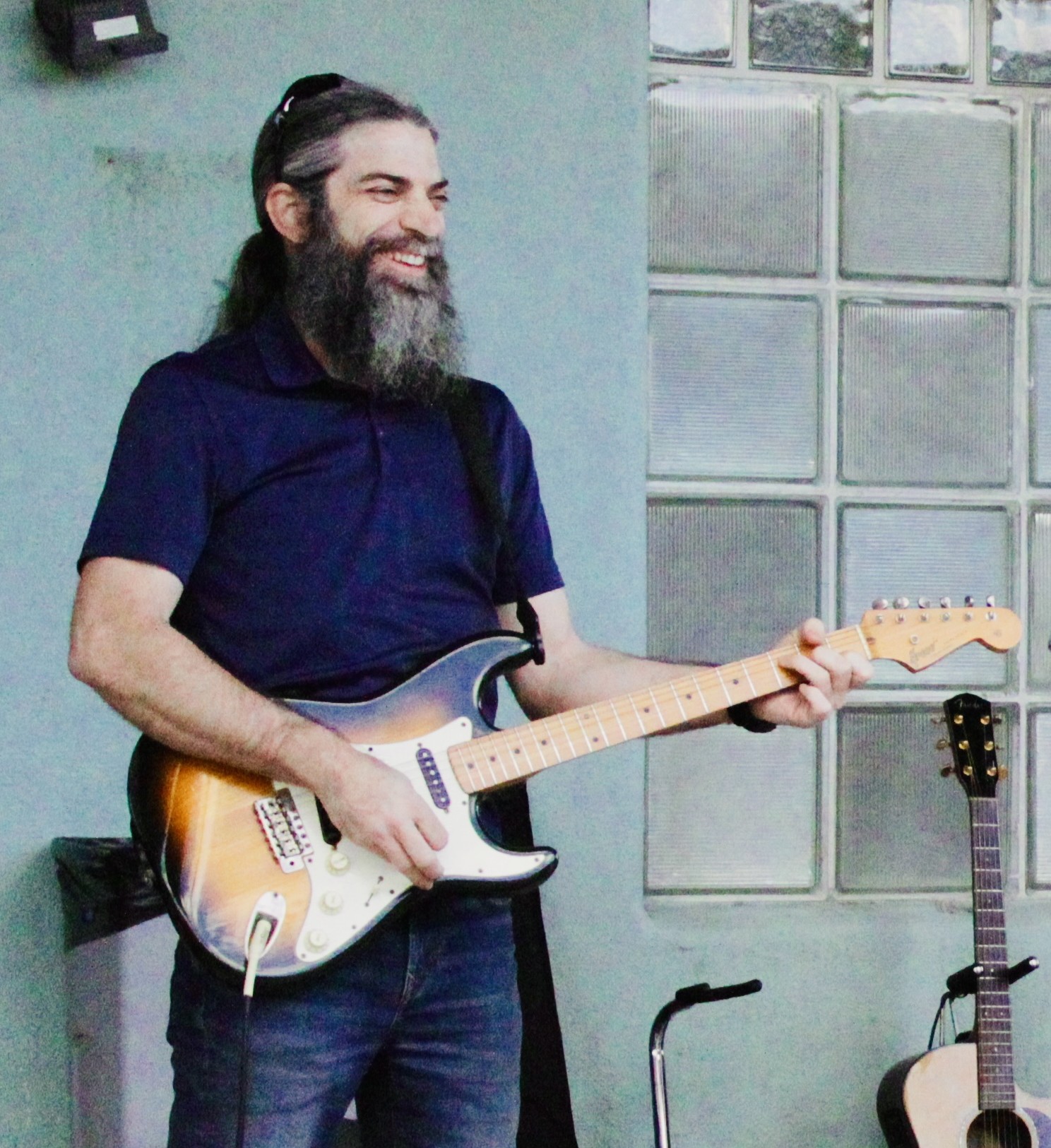 Gen Jones (Talent: Gen Jones)