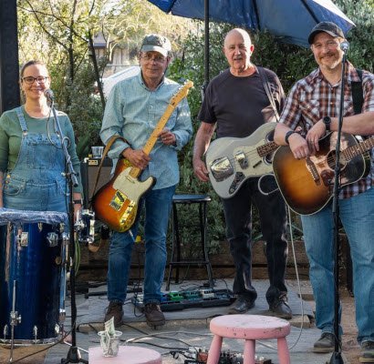 Ronstadt Company Store - Dash Pocket (Talent: Dash Pocket)